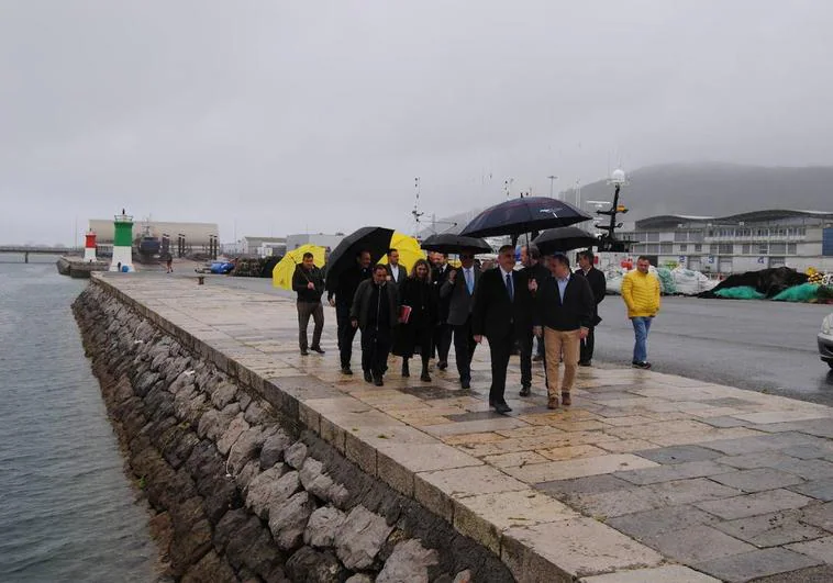 El puerto de Santoña tendrá capacidad para 130 barcos con las dos nuevas machinas